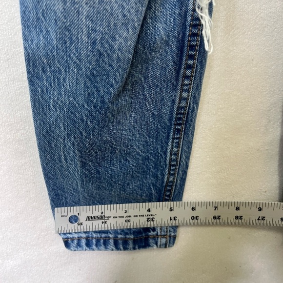 Aeropostale Distressed Mom Jeans Womens 4 100% cotton Blue Denim Trashed 2358 - Picture 8 of 10